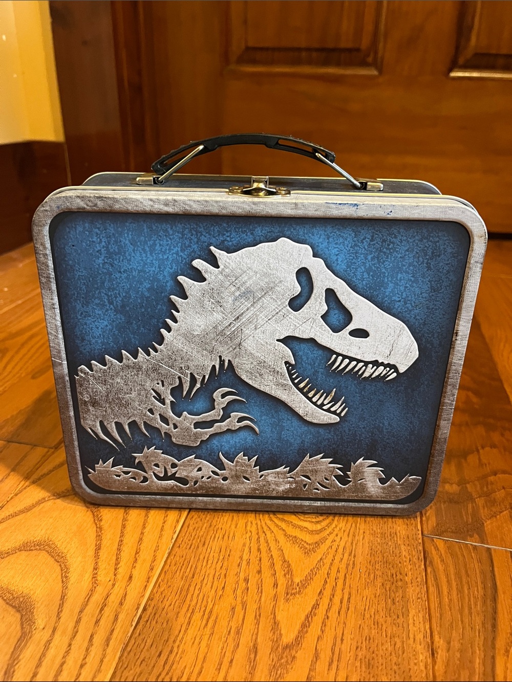 Jurassic World collectible tin box 2015 universal Studios